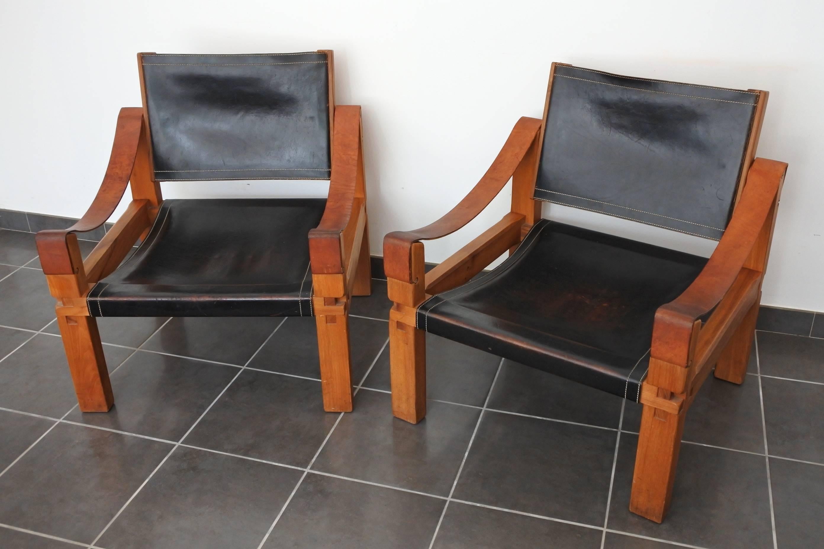 Pierre Chapo Pair of S10 Lounge Chairs in Elm Wood and Leather, France, 1970s In Good Condition In La Teste De Buch, FR