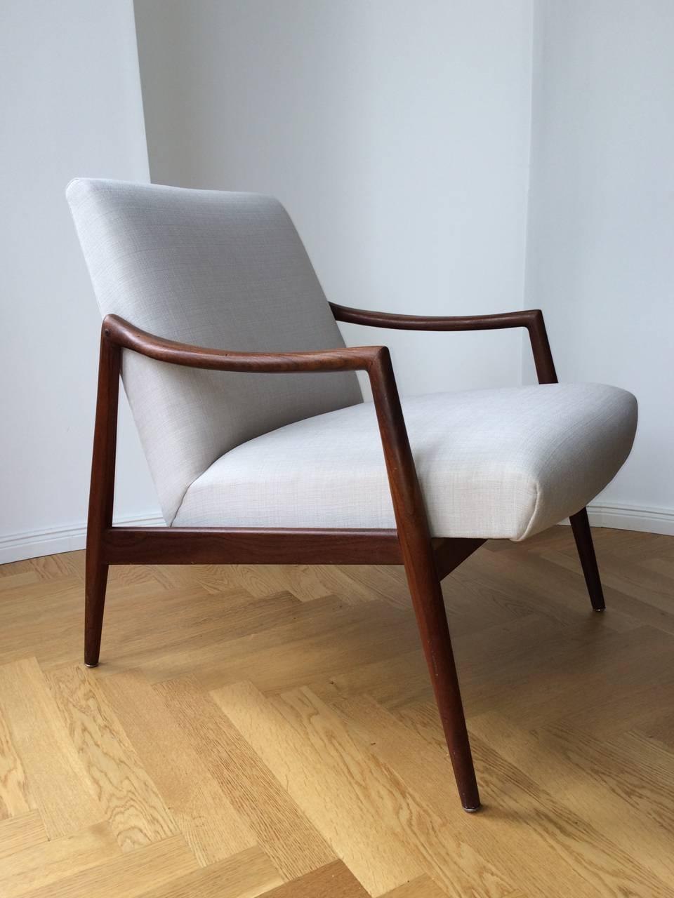 German Mid-Century Teak Easy Chair by Hartmut Lohmeyer for Wilkhahn New Upholstery 1960 For Sale