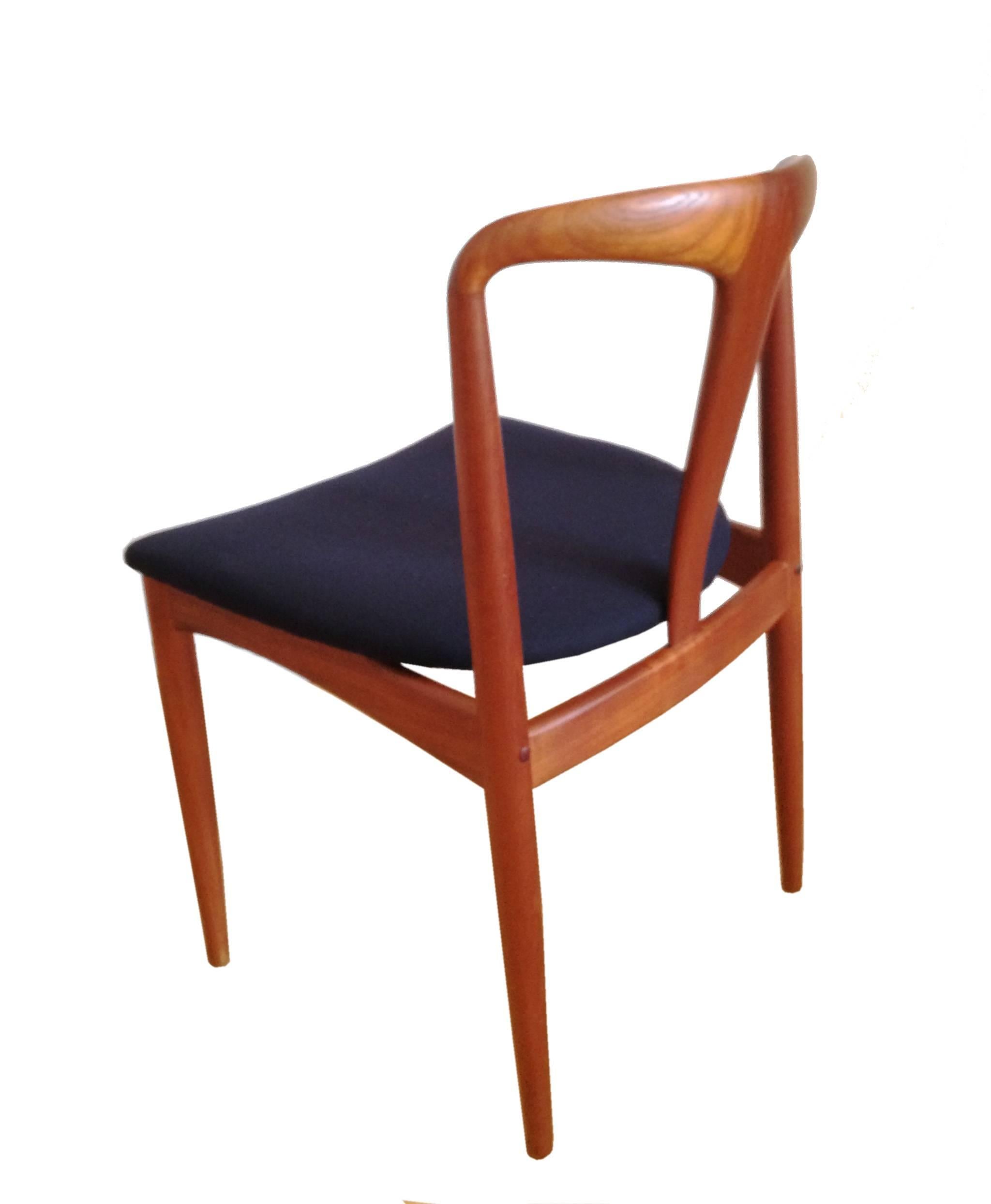 Danish Mid-Century Teak Juliane Chair by Johannes Andersen for Uldum, 1960s In Excellent Condition For Sale In Basel, CH