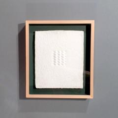 Enrico Castellani, Superficie, 1977
