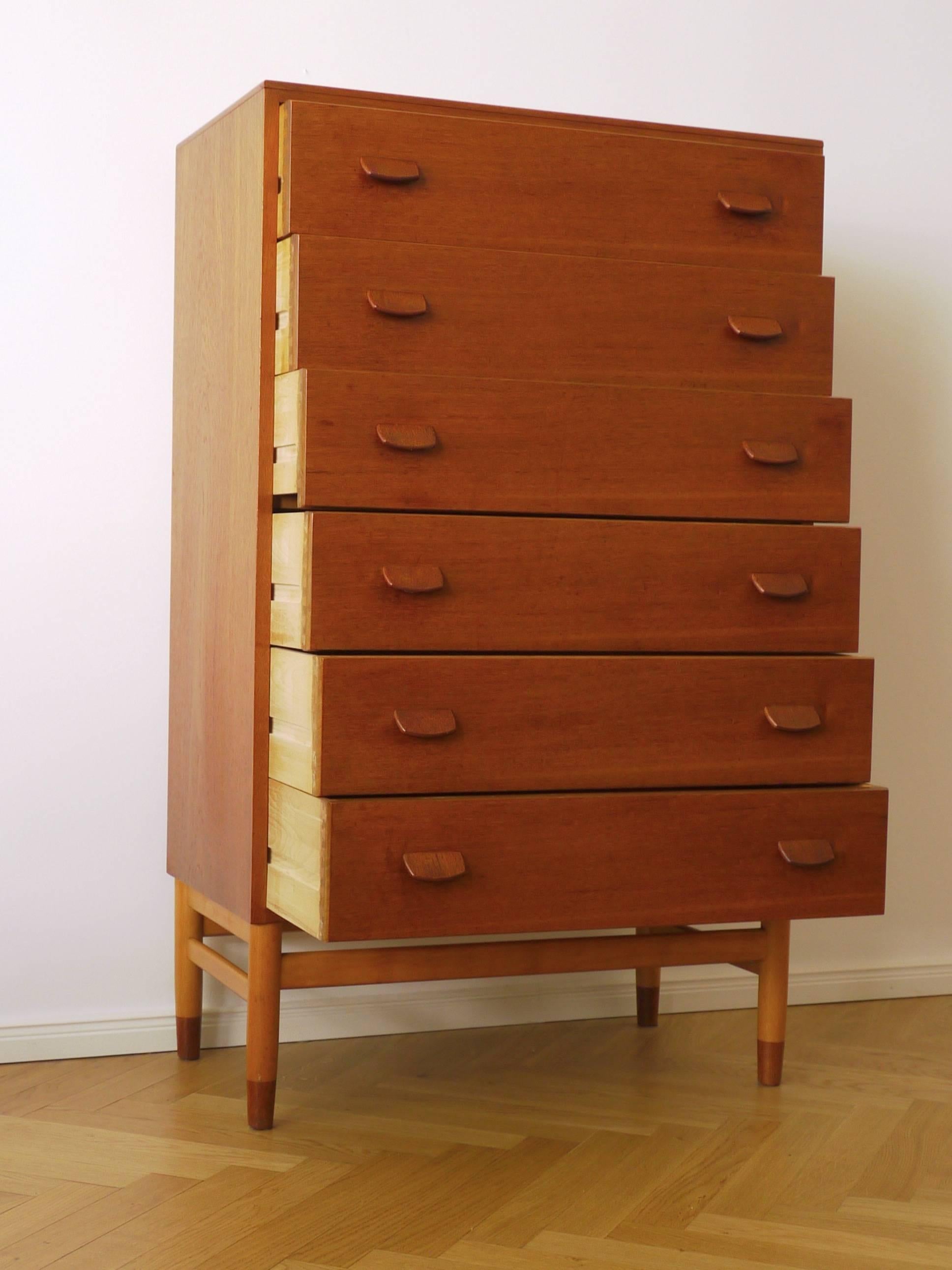 Scandinavian Modern Mid-Century Danish Teak Dresser Model F17 by Poul Volther for FDB Møbelfabrik For Sale