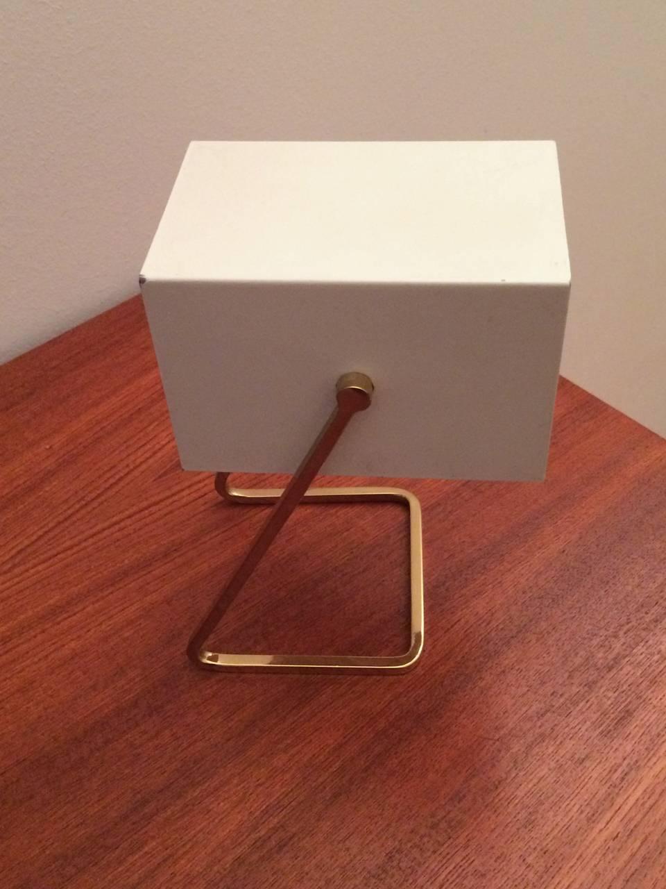 Mid-Century German Desk Lamp in Brass and White Cube from Kaiser Leuchten, 1960 In Good Condition For Sale In Basel, CH