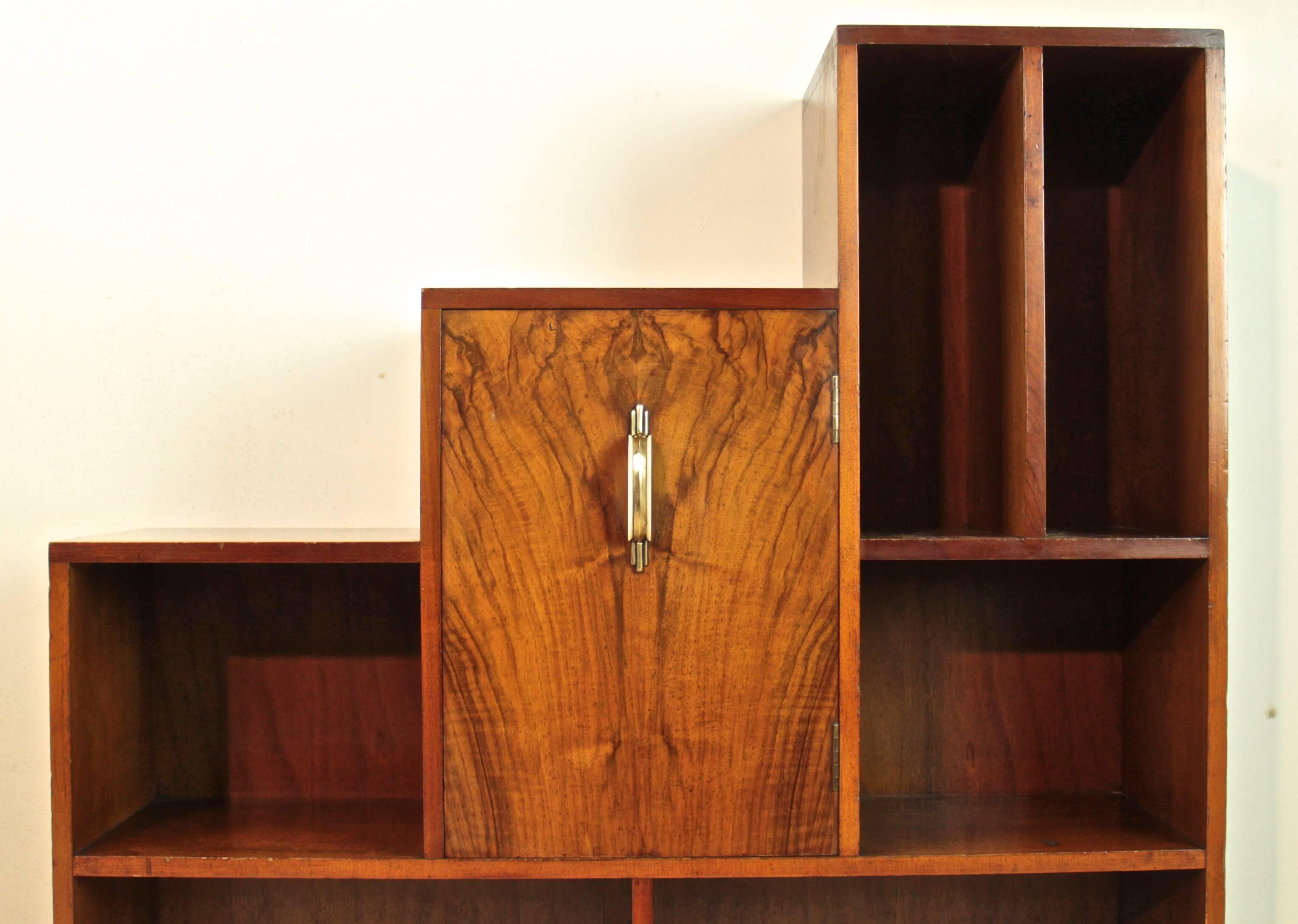 Art Deco English Walnut Bookcase Display Cabinet by E Gomme, Dated 1936 In Good Condition In Glasgow, GB
