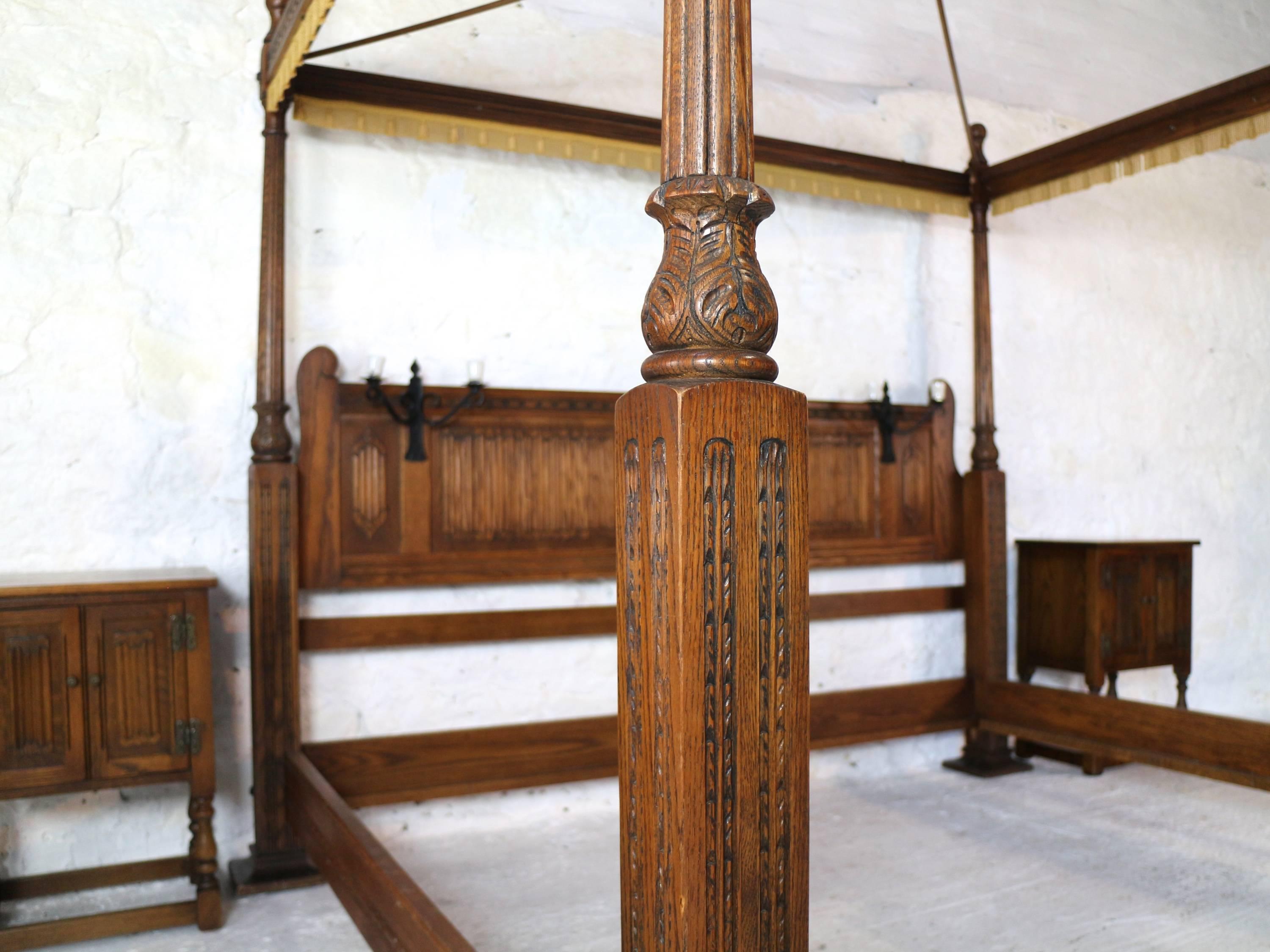 English Gothic/Tudor Style Oak Four-Poster Emperor Size Bed 3
