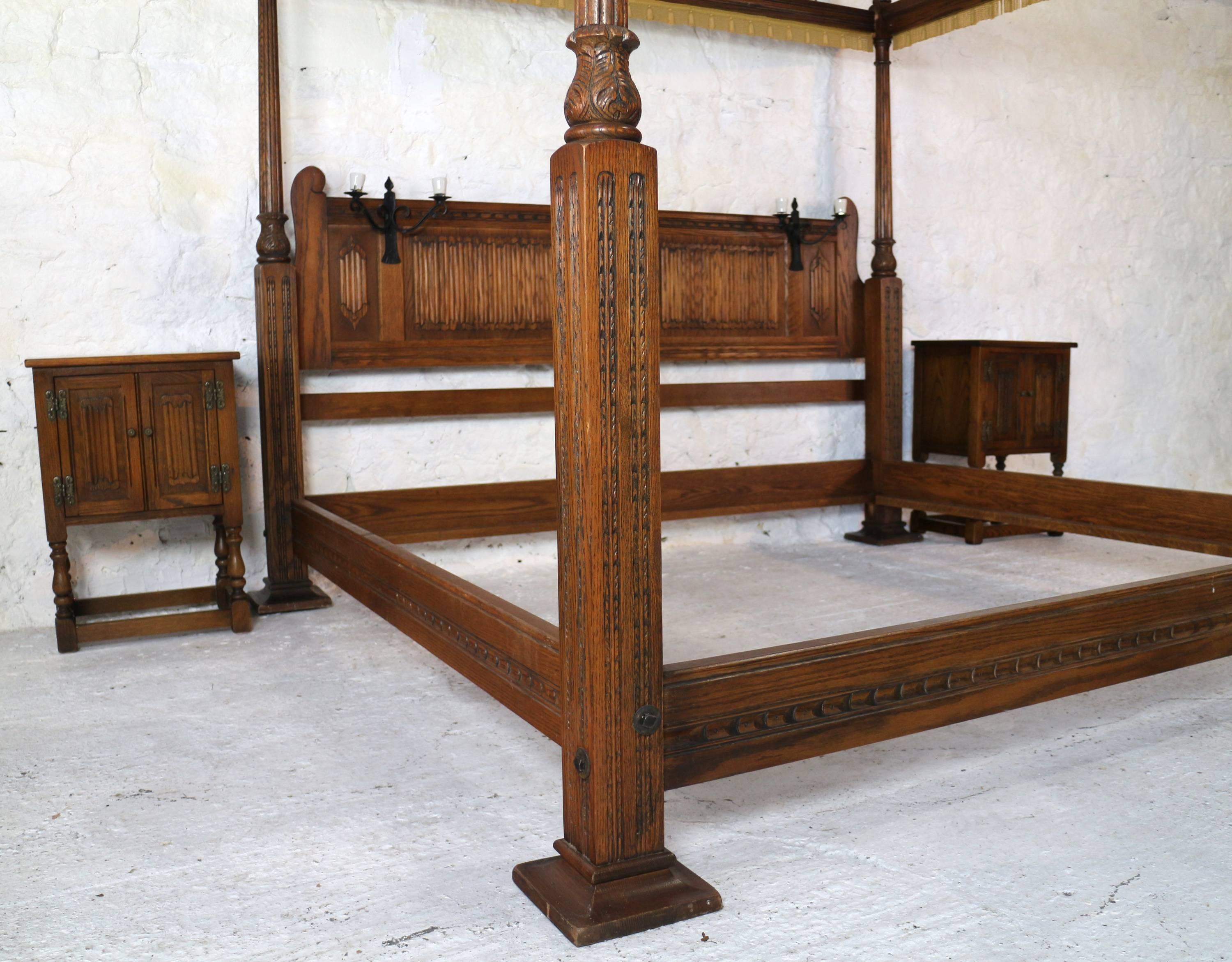 English Gothic/Tudor Style Oak Four-Poster Emperor Size Bed 2