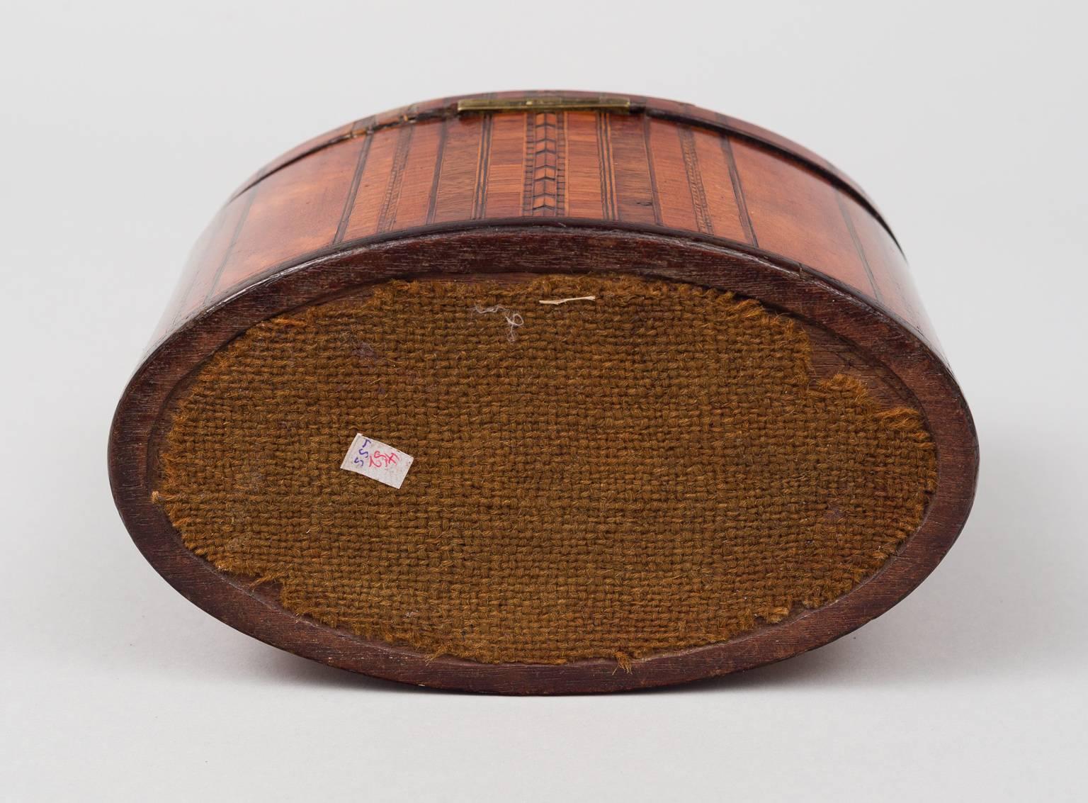 Fine Georgian Oval Inlaid Tea Caddy, circa 1800 1