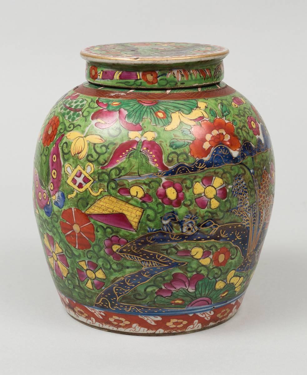 Chinese Clobbered Vase and Lid, circa 1800 3