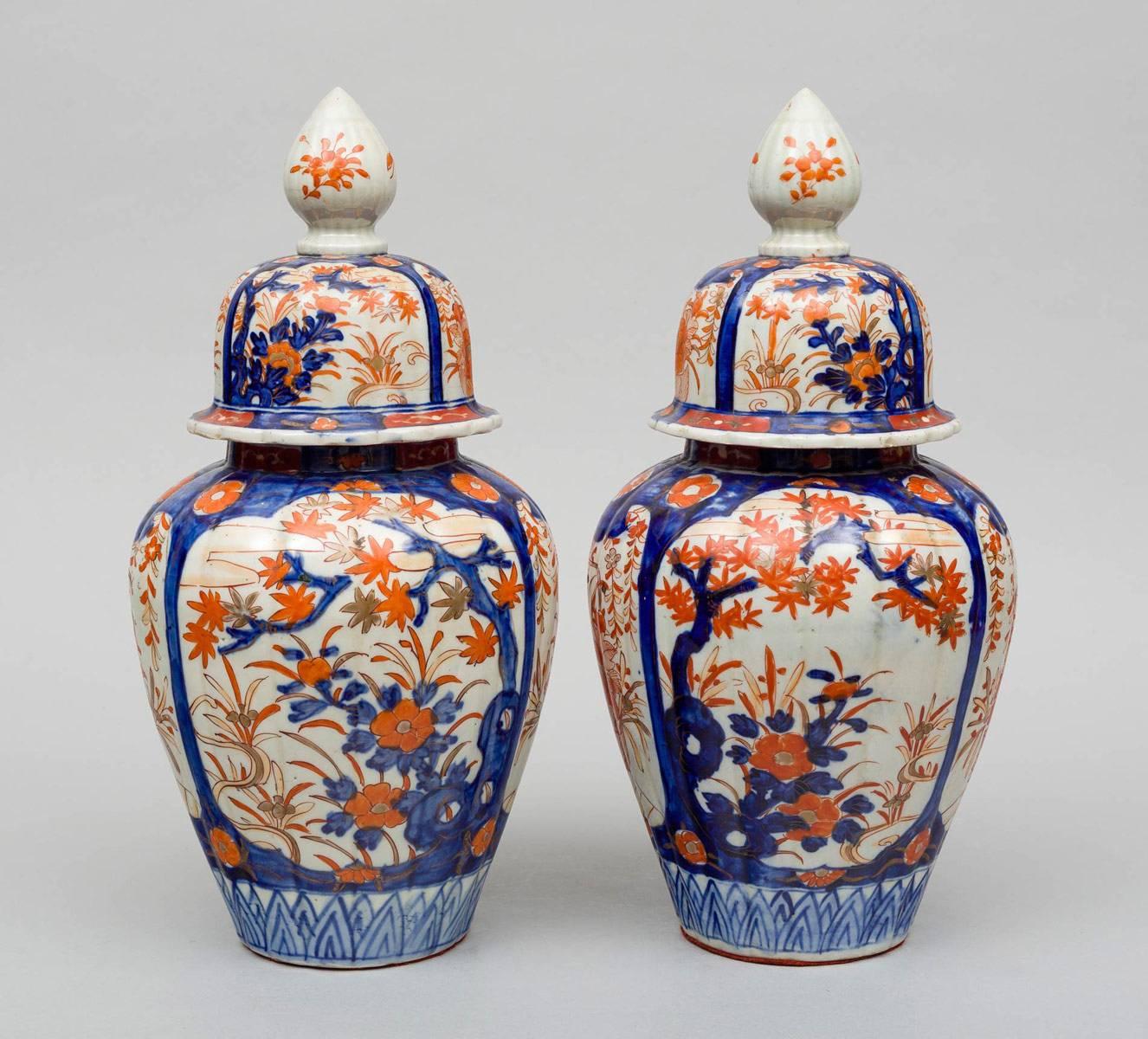 Japanese Pair of Large Imari Vases with Lids, circa 1890