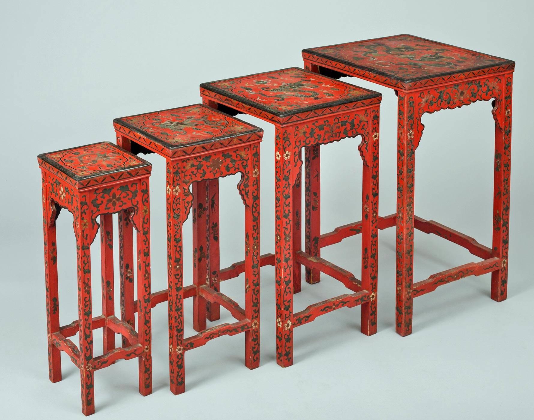 Late 19th Century Chinese Red Lacquered Nest of Quarteto Tables For Sale