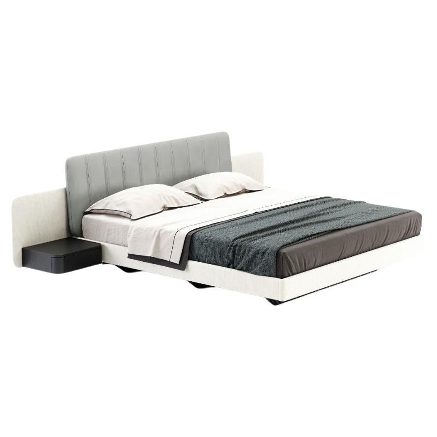 Lit contemporain de taille King Size avec tables de nuit flottantes