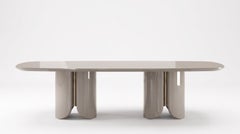Monolithischer Esstisch im architektonischen Stil mit tektonischen Messingintarsien, Mondo Design