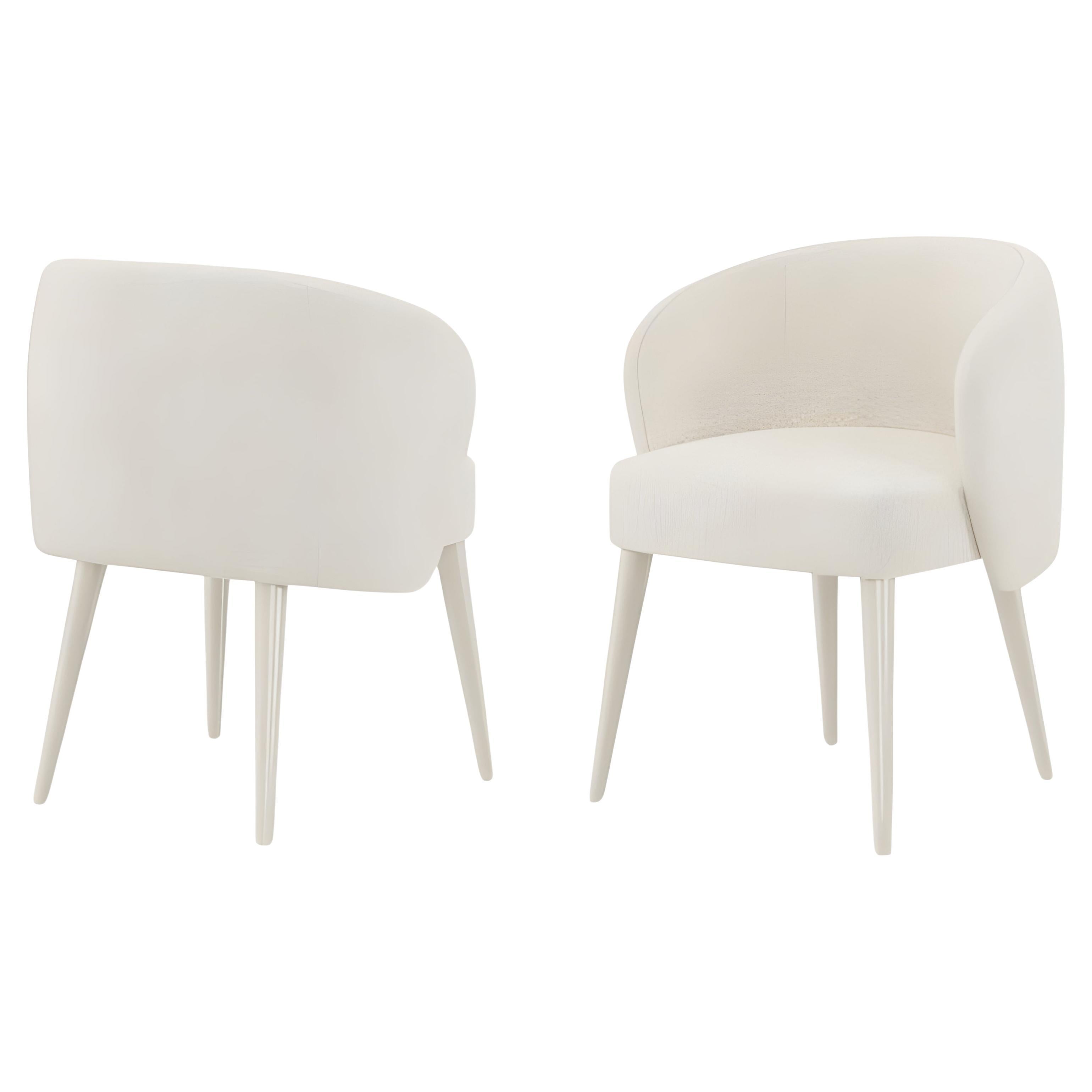 Contemporary Dining Chair mit geschwungener Rückenlehne und glänzend lackierten Beinen