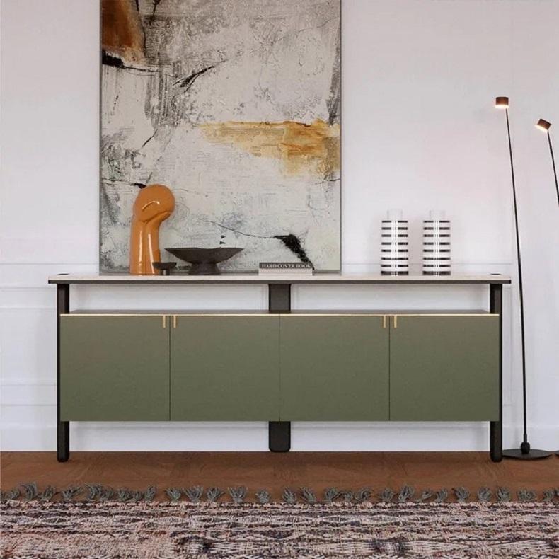 XXIe siècle et contemporain Buffet contemporain laqué avec dessus en marbre et accents métalliques en vente
