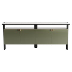 Buffet contemporain laqué avec dessus en marbre et accents métalliques