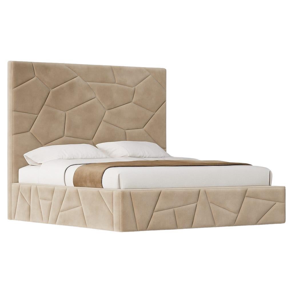 Letto California King completamente imbottito in velluto con design patchwork geometrico in vendita