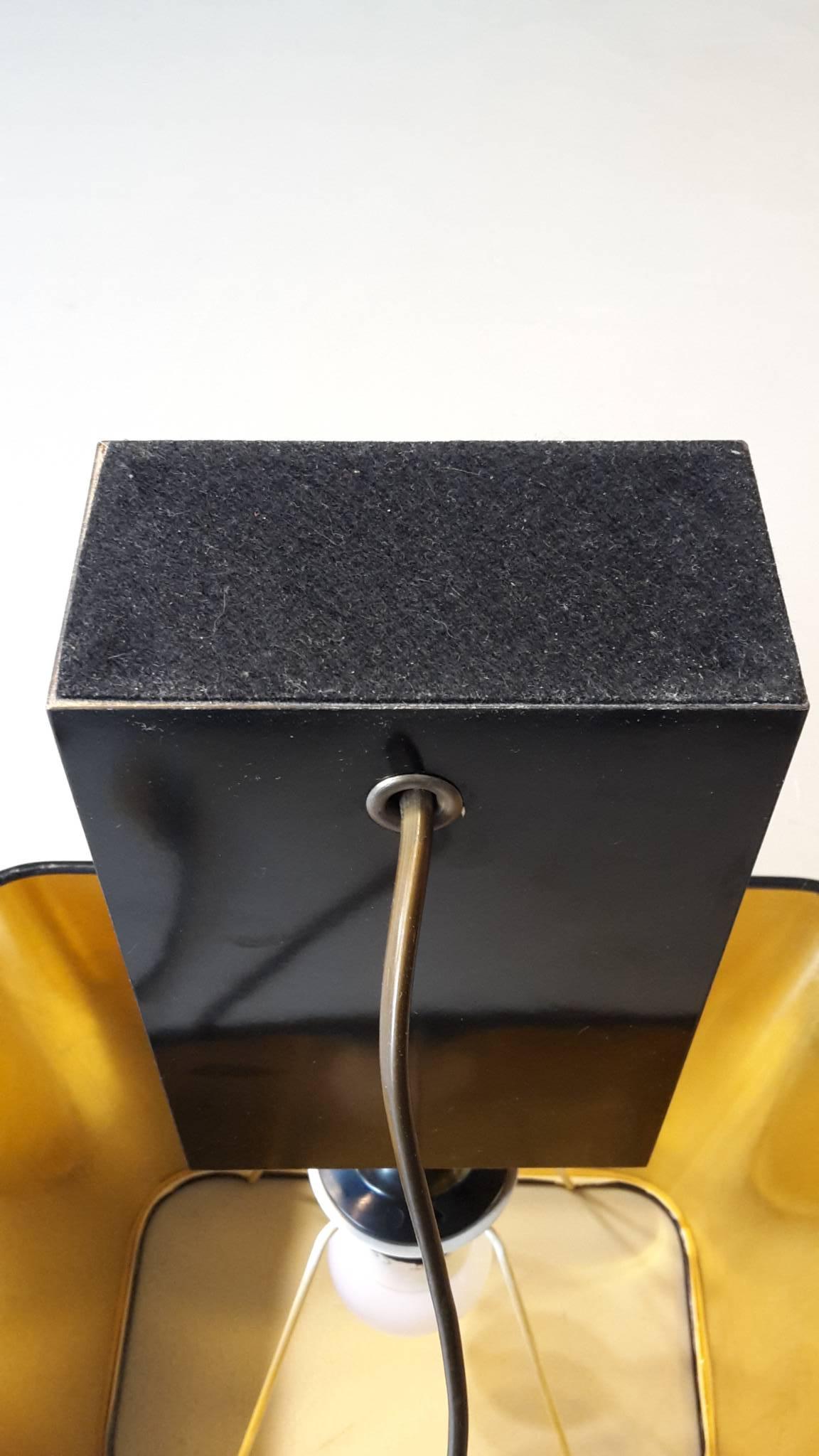 20th Century French Turtle Table Lamp 1980s Made of Black Plexiglas and Brass For Sale 3