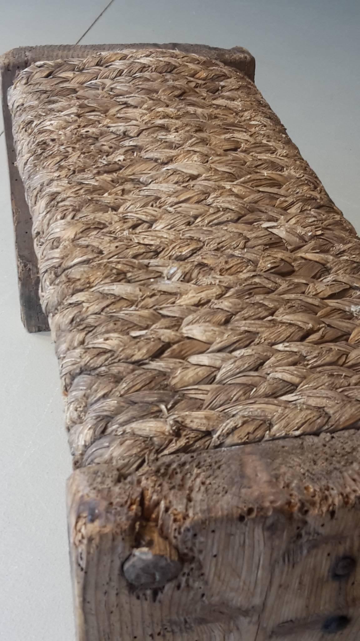 Early 19th Century Footstool Made of Straw and Wood For Sale 2