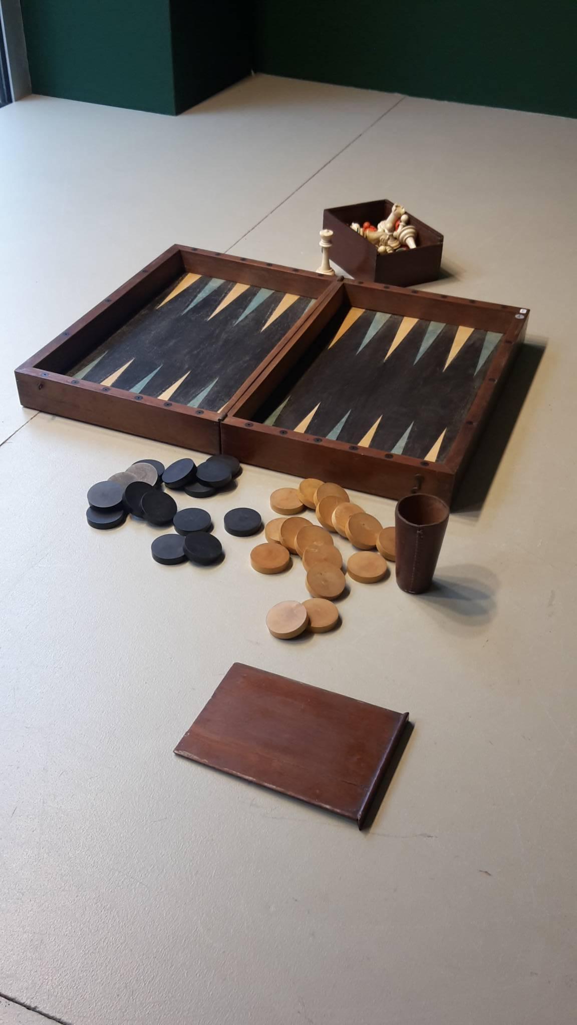 20th century French chess and backgammon game, 1940s.