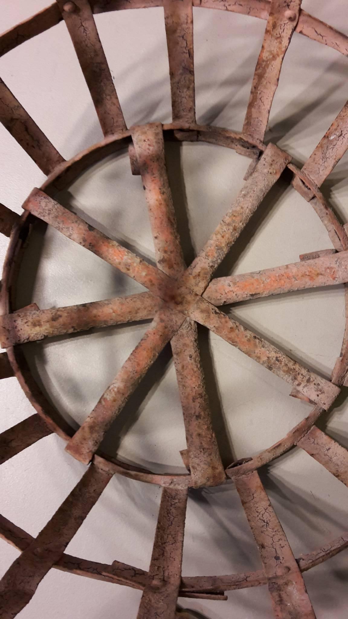 20th century French basket made of metal from the 1950s.