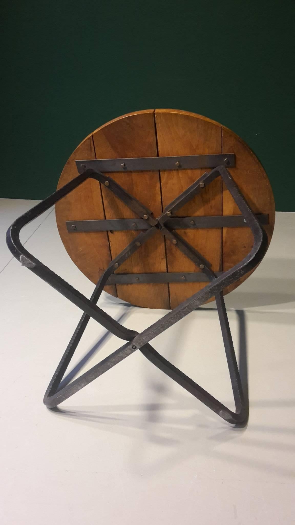 20th Century French Coffee Table Made of Walnut and Wrought Iron, 1960s For Sale 1