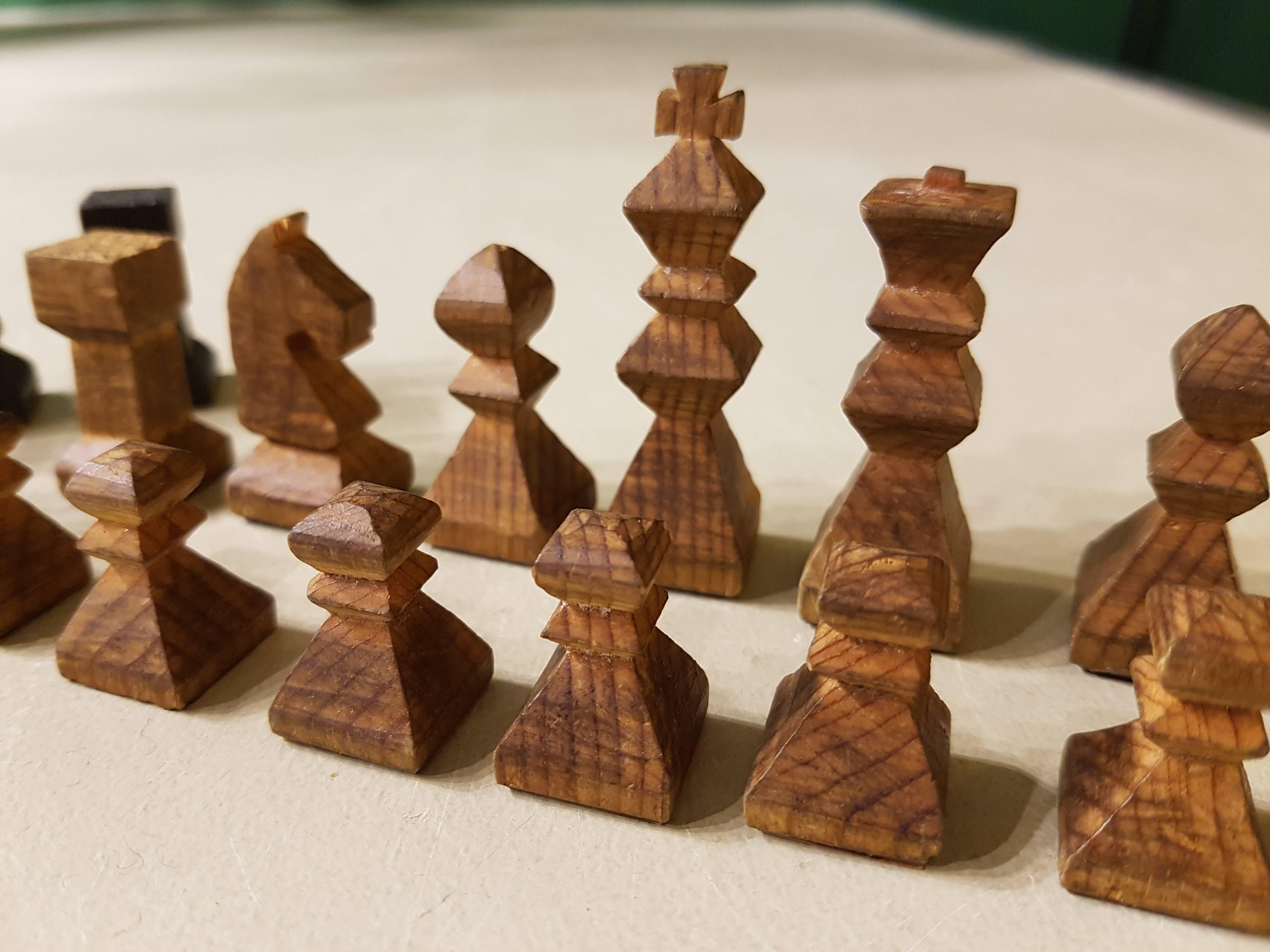 20th Century French Art Deco Chess Pieces Made of Maple, 1940s 1