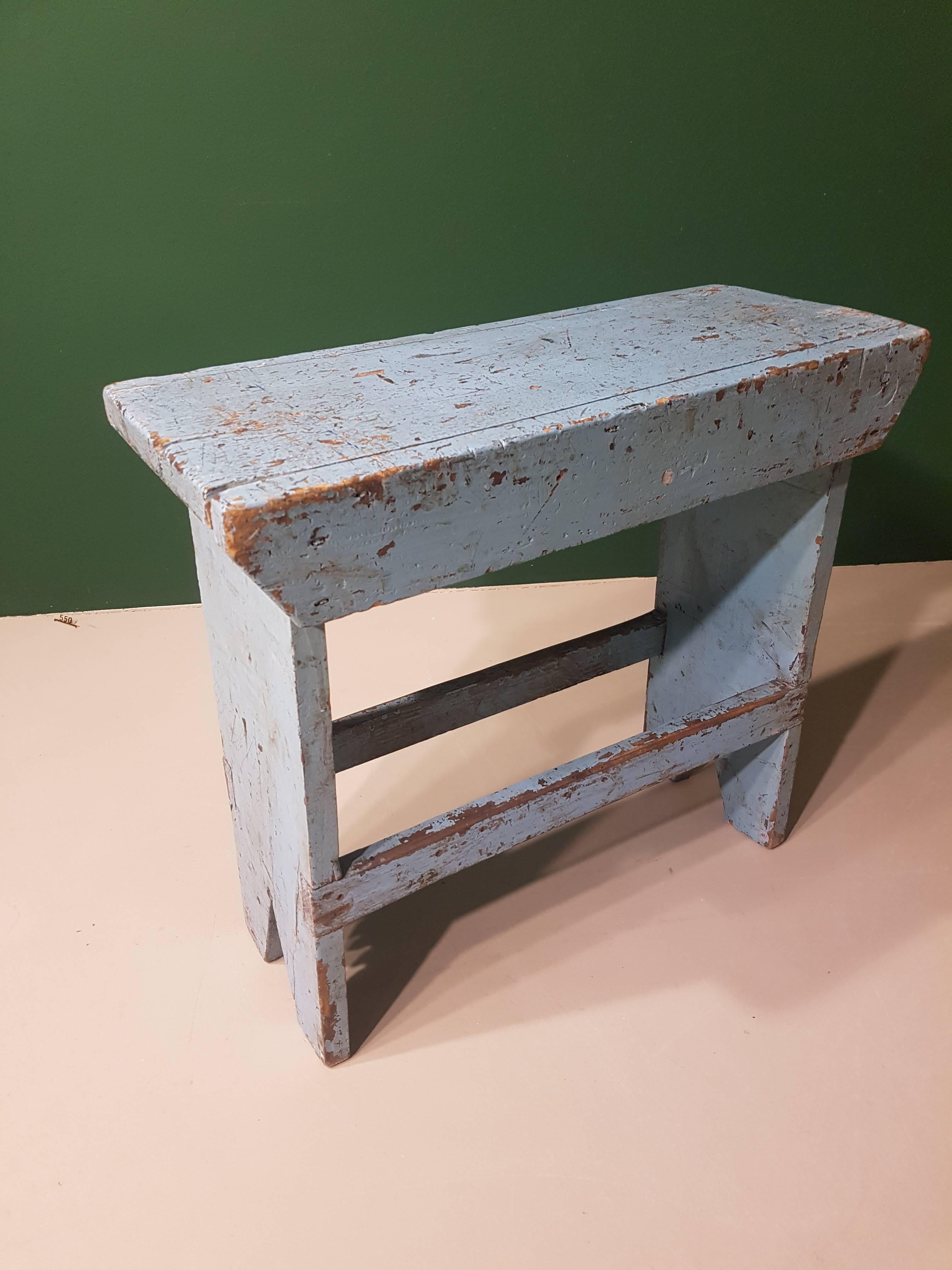 20th Century French Blue Bench made of Painted Wood In Good Condition For Sale In Berlin, DE
