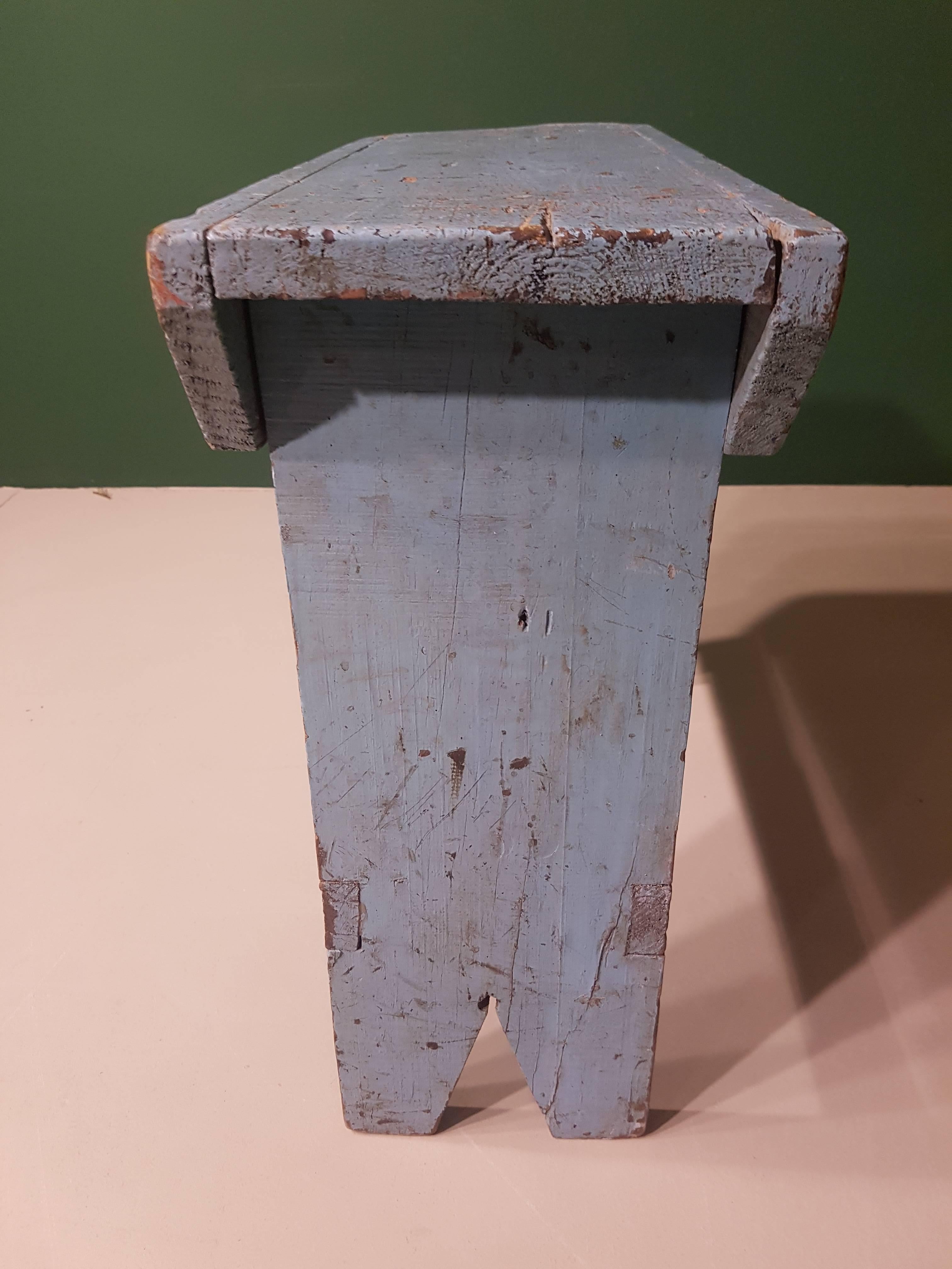 20th Century French Blue Bench made of Painted Wood For Sale 1