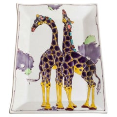 Assiette de présentation en porcelaine japonaise de Kutani, girafe, violet et jaune, par Yamachika Yasushi