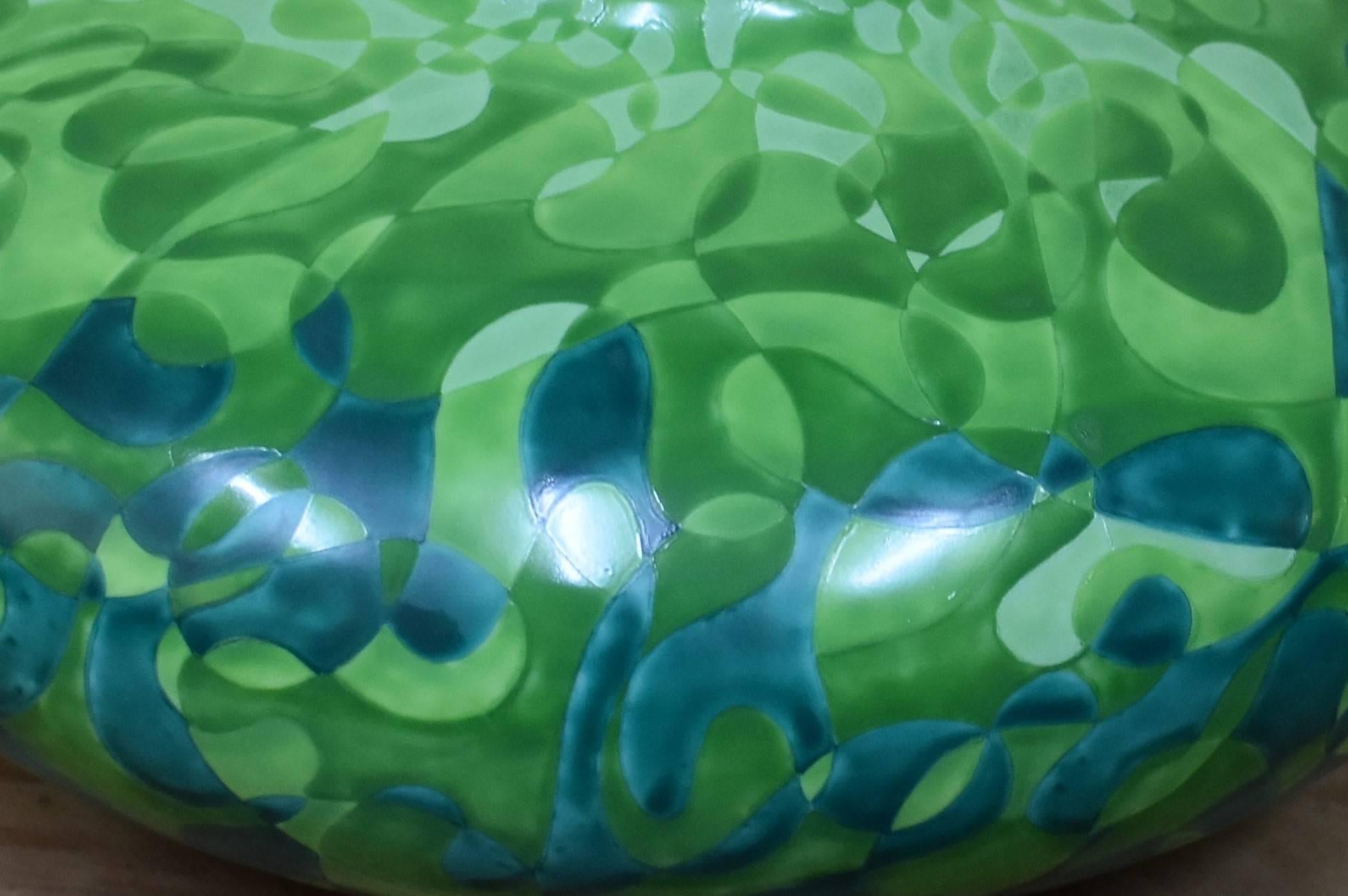 Japonais Vase japonais contemporain en porcelaine bleue verte par un maître artiste, 3 pièces en vente