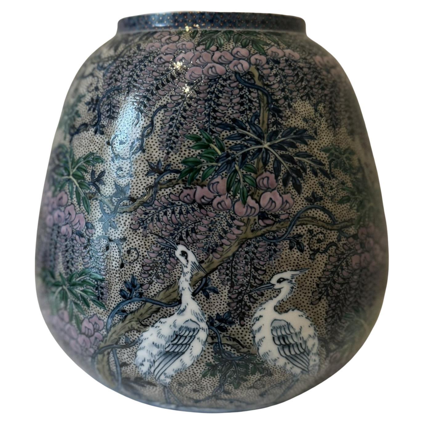 Vaso giapponese in porcellana blu-rosa di un maestro artista, 2 in vendita