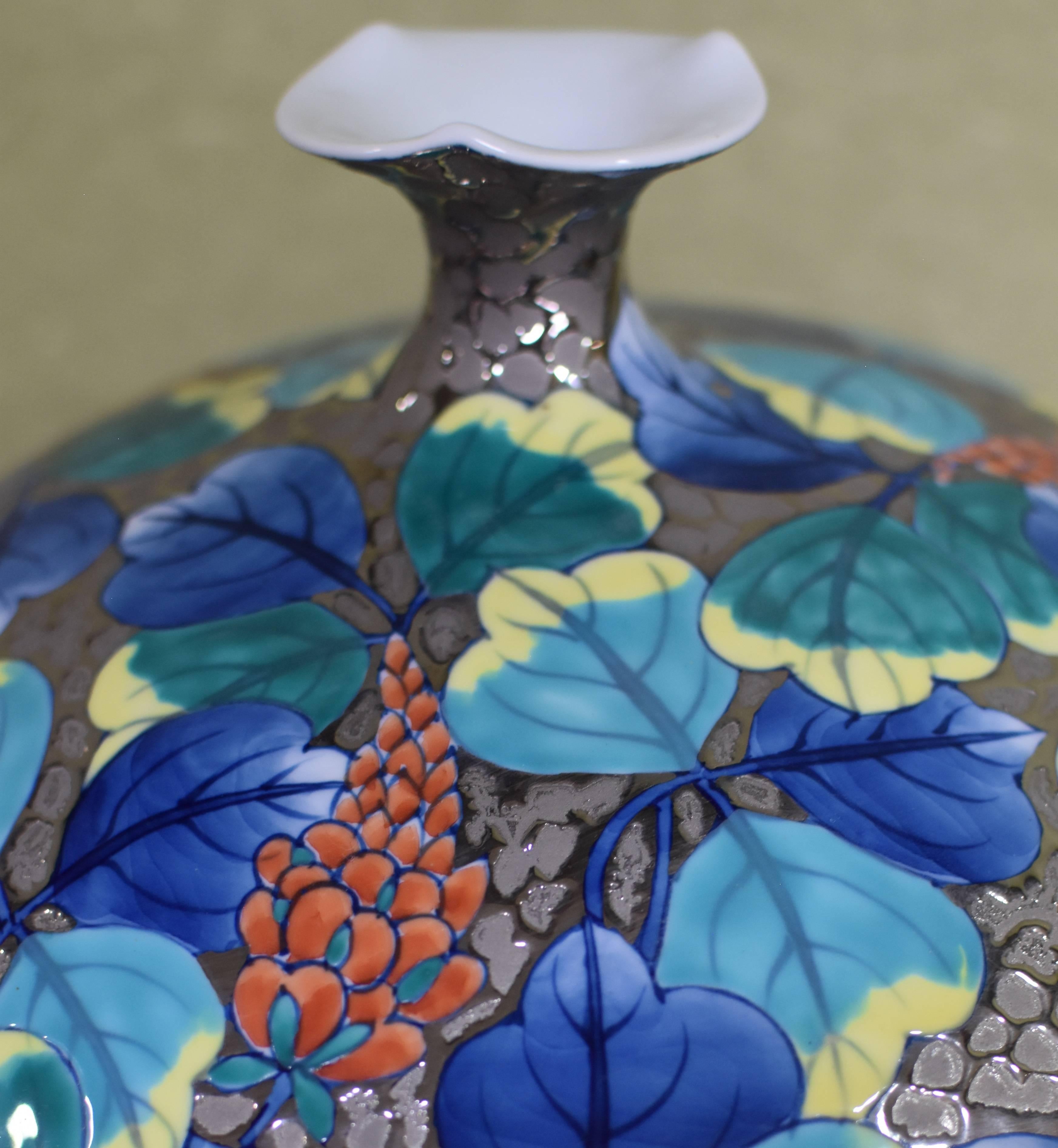 Meiji Japanese Contemporary Platinum Green Blue Porcelain Vase by Master Artist, 4 For Sale
