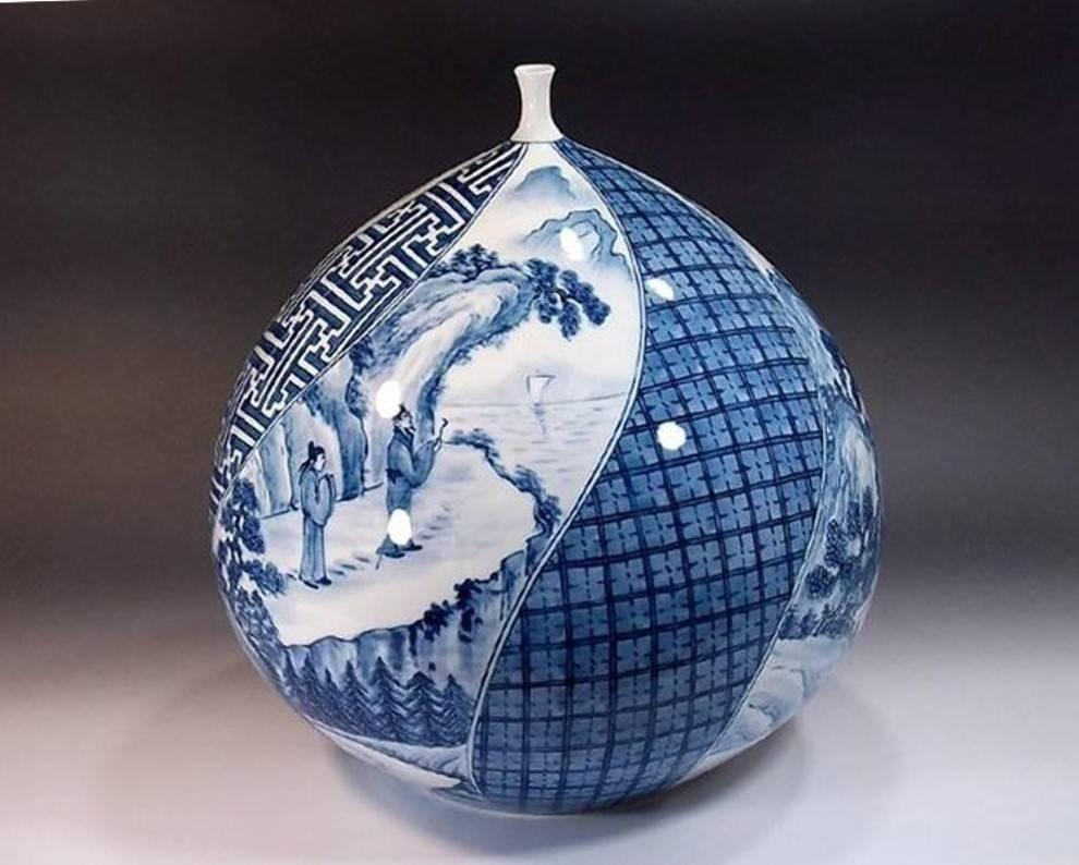 Large Japanese Hand-Painted Imari Contemporary Porcelain Vase by Master Artist 1