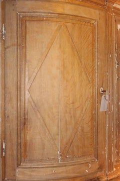 Early 18th Century Flemisch Bow Corner Cabinet