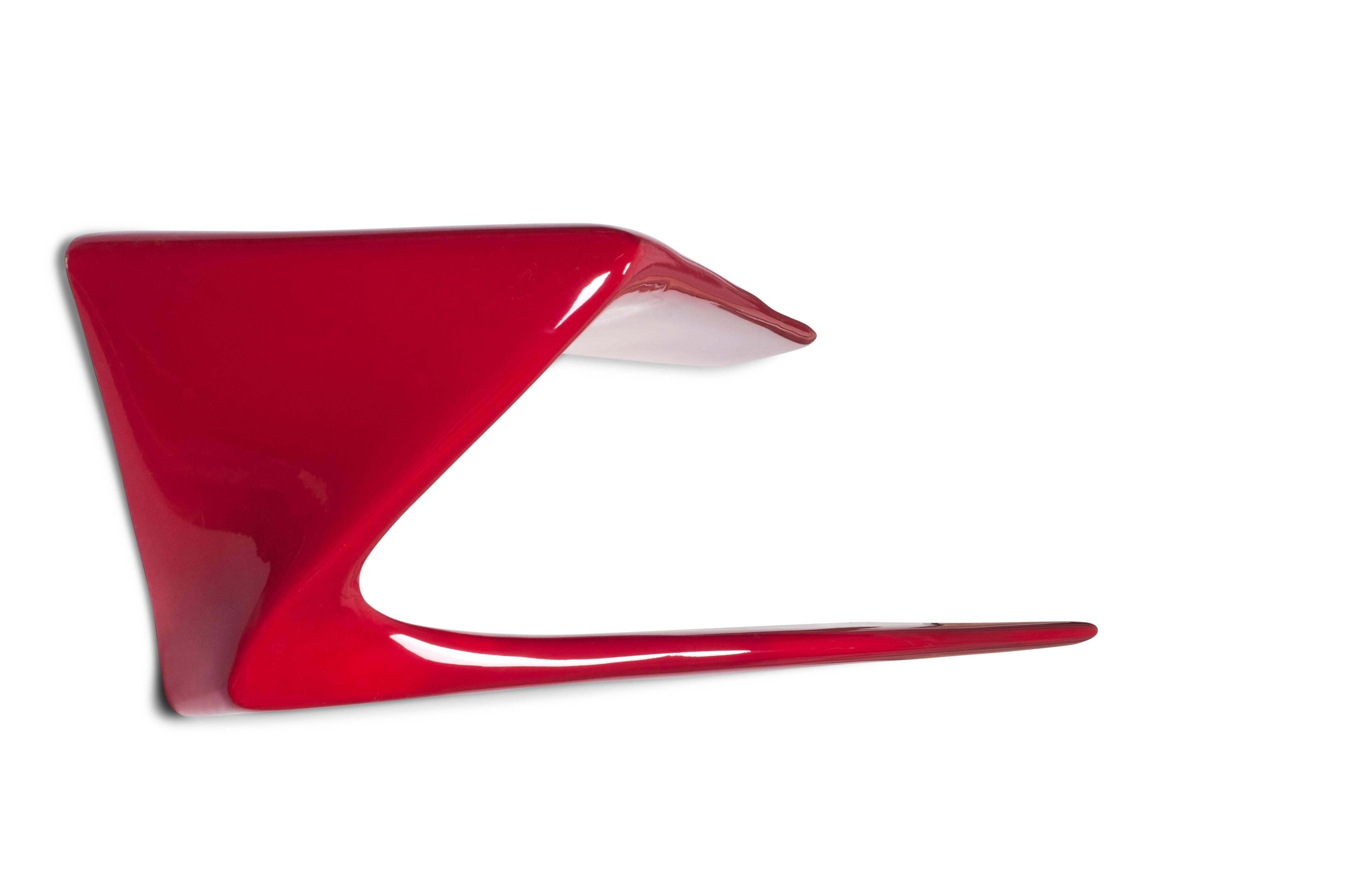 Amorph Flux modern wall mounted shelf red color lacquer  In New Condition For Sale In Los Angeles, CA