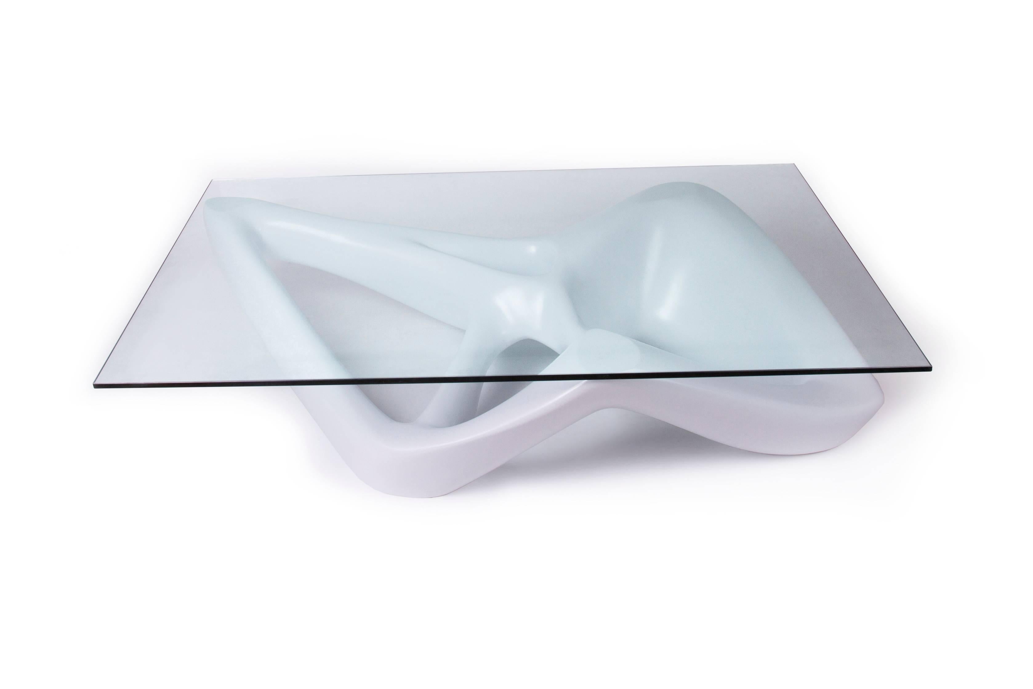 Moderne Table basse Amorph Net en laque blanche avec plateau rectangulaire en verre  en vente