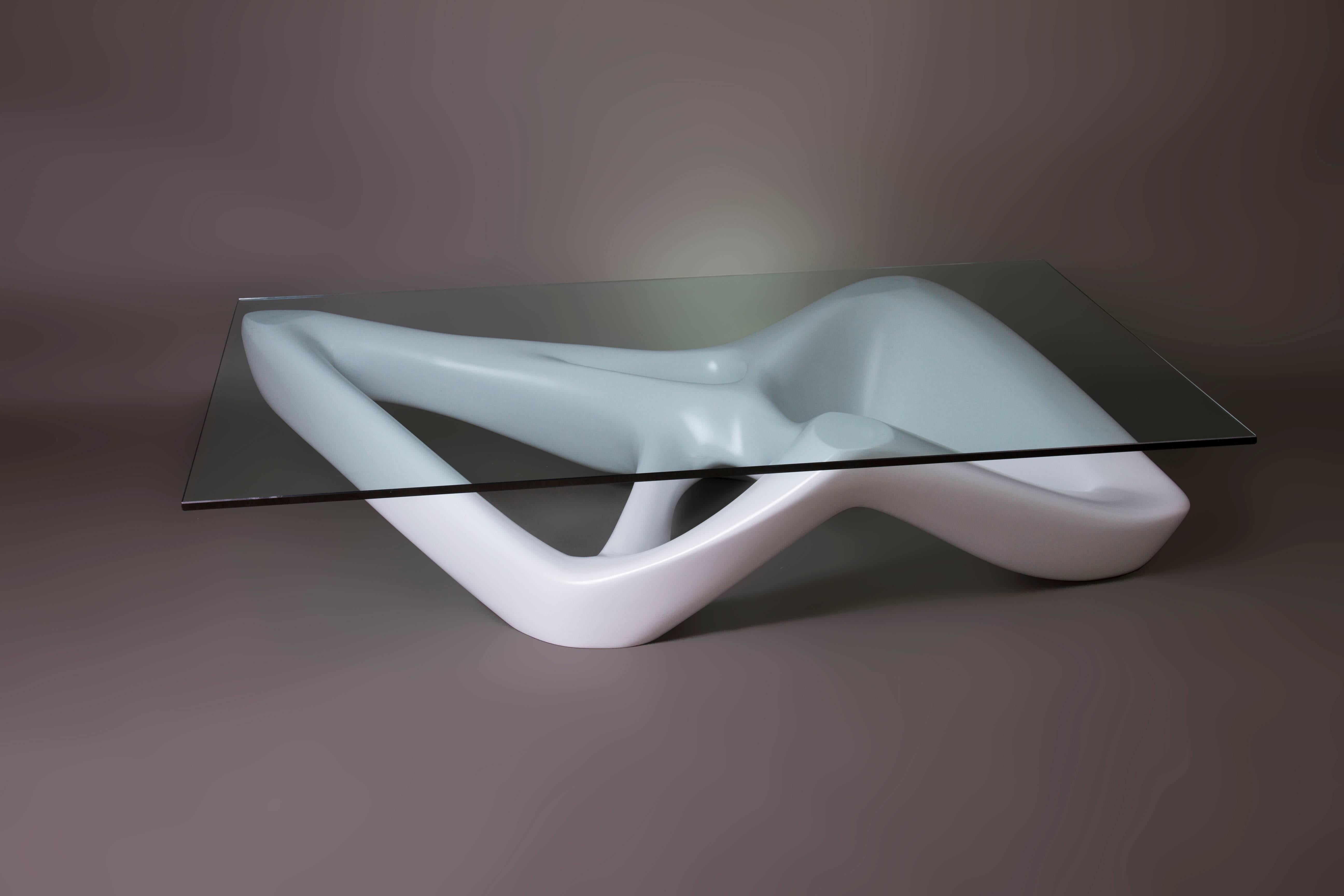 XXIe siècle et contemporain Table basse Amorph Net en laque blanche avec plateau rectangulaire en verre  en vente