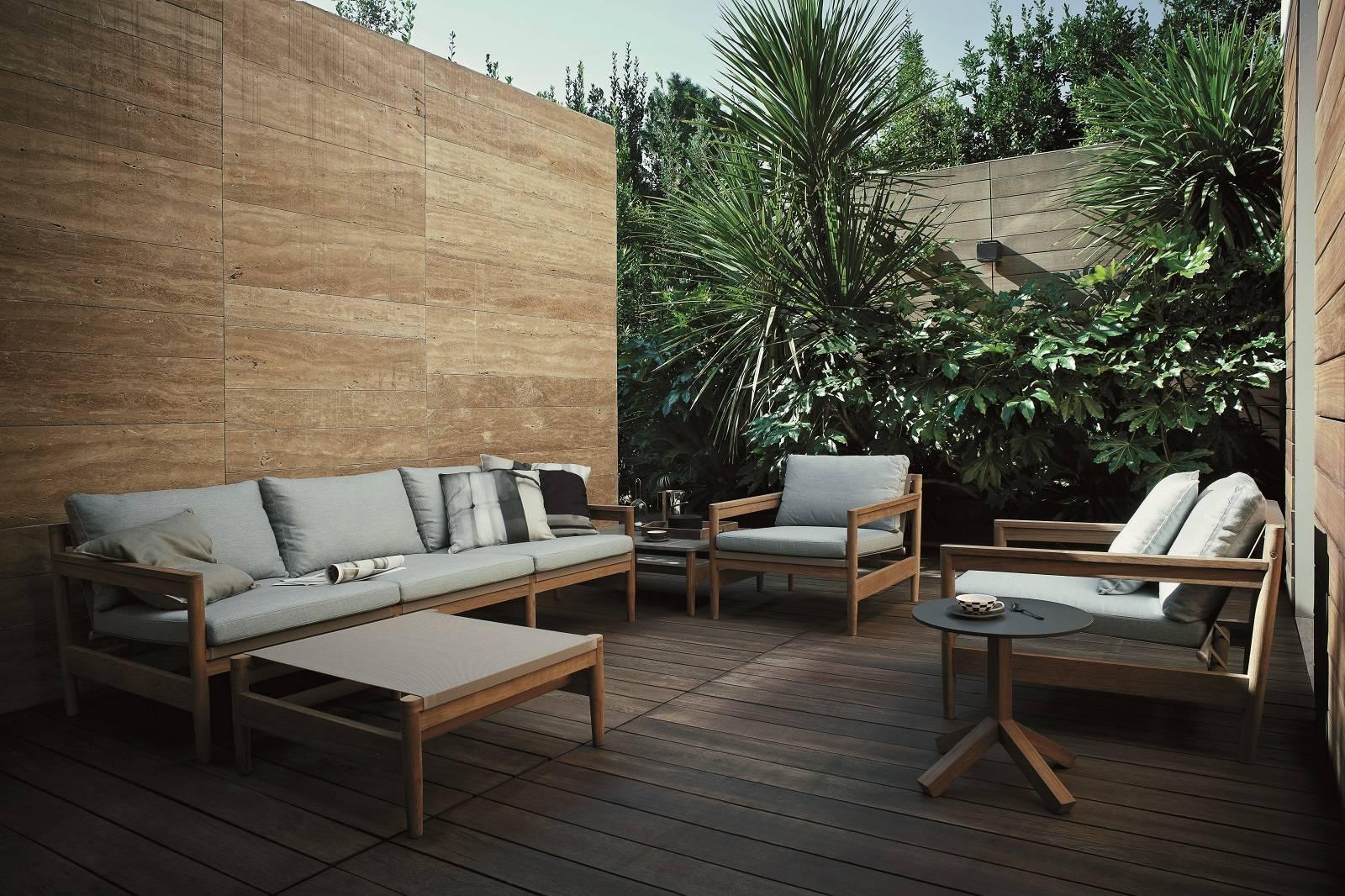 Modern Roda Indoor/Outdoor Road 143 Sofa Designed by Rodolfo Dordoni