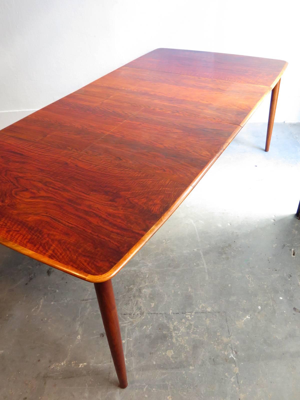 Mid-20th Century Rosewood Dinning Table with Two Leafs