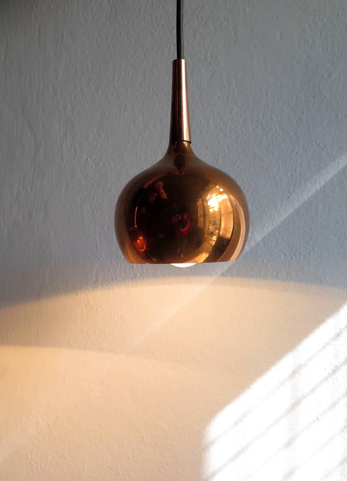 Pair of Copper Pendant Lamps In Good Condition In Porto, PT