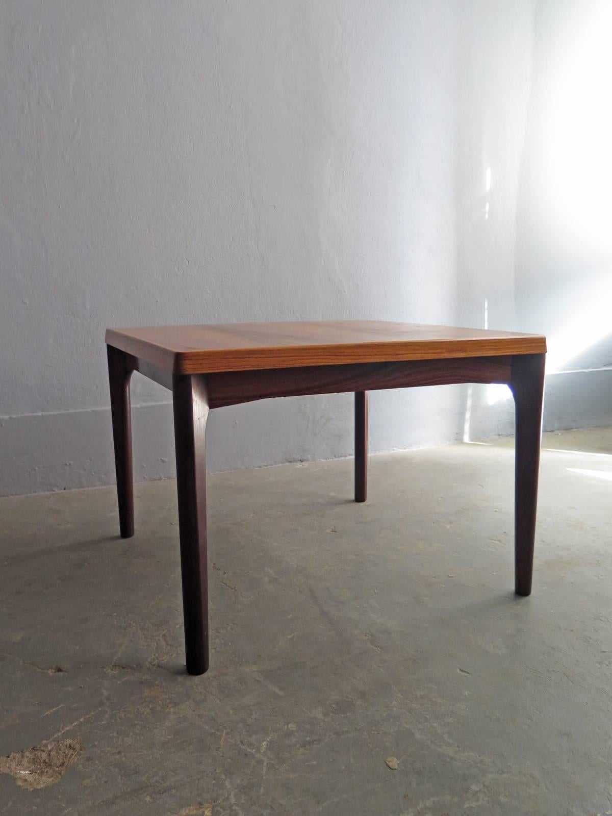 Danish Square Palisander Side or Centre Table with Beautiful Grain For Sale 1