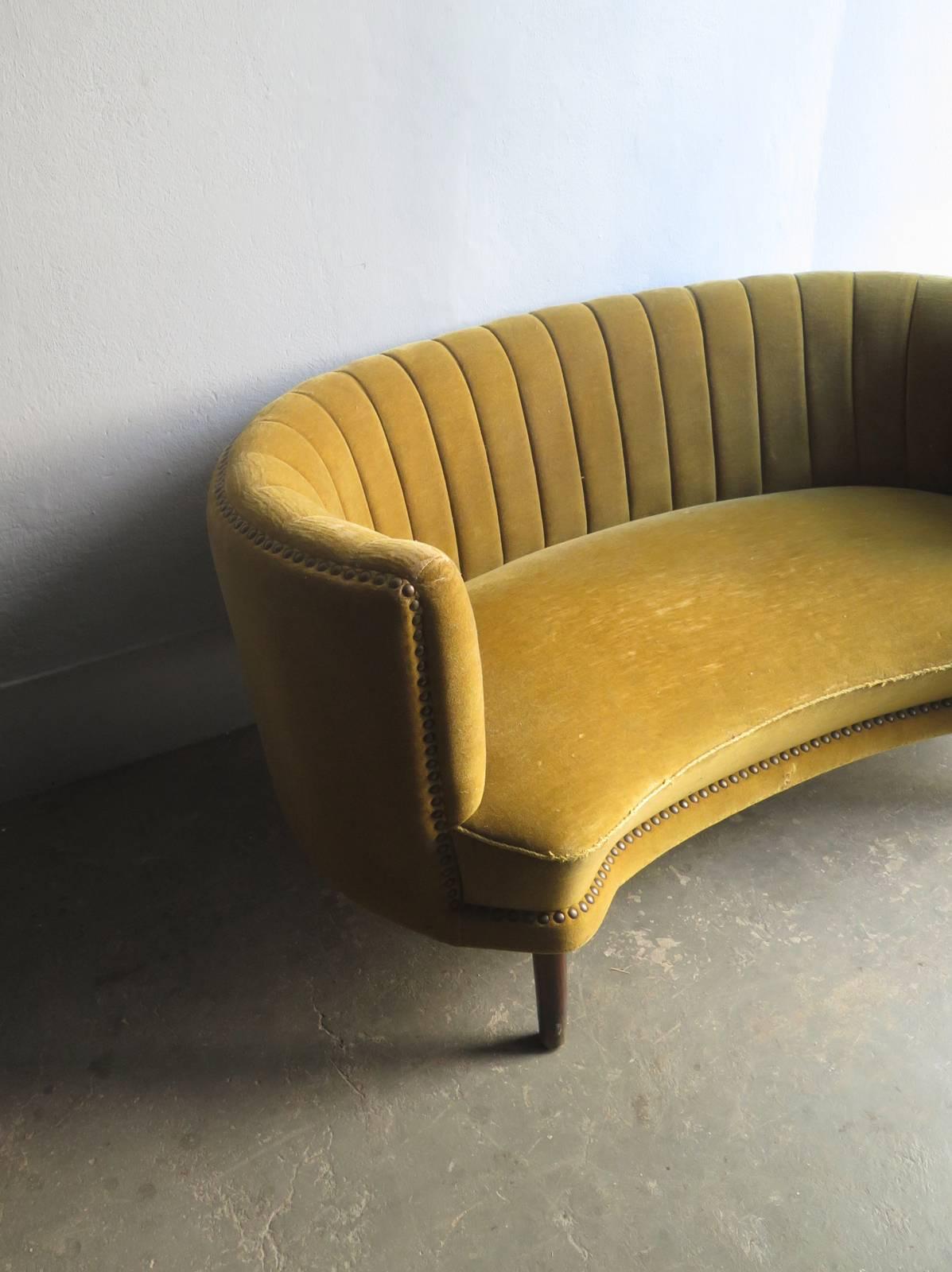 Mid-20th Century Art Deco Velvet Two Seats Charming Sofa