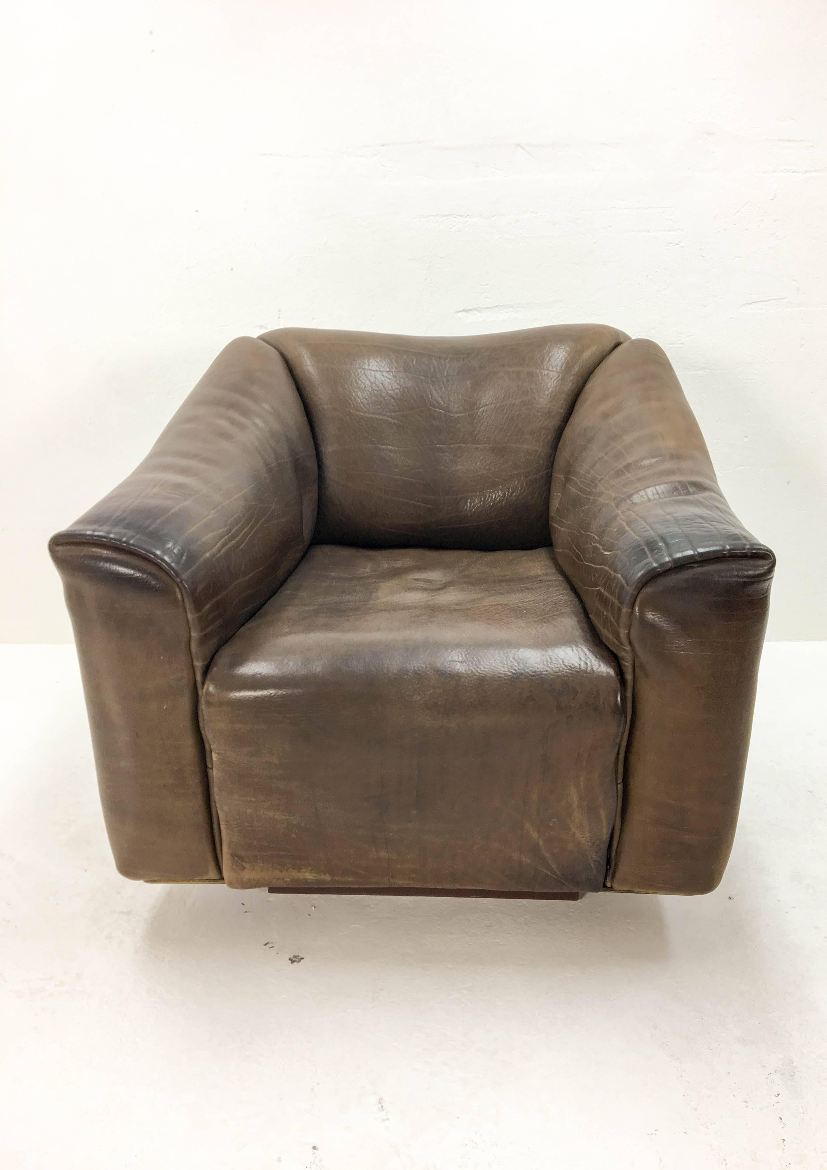 Other 1970s De Sede Lounge Chair with Ottoman