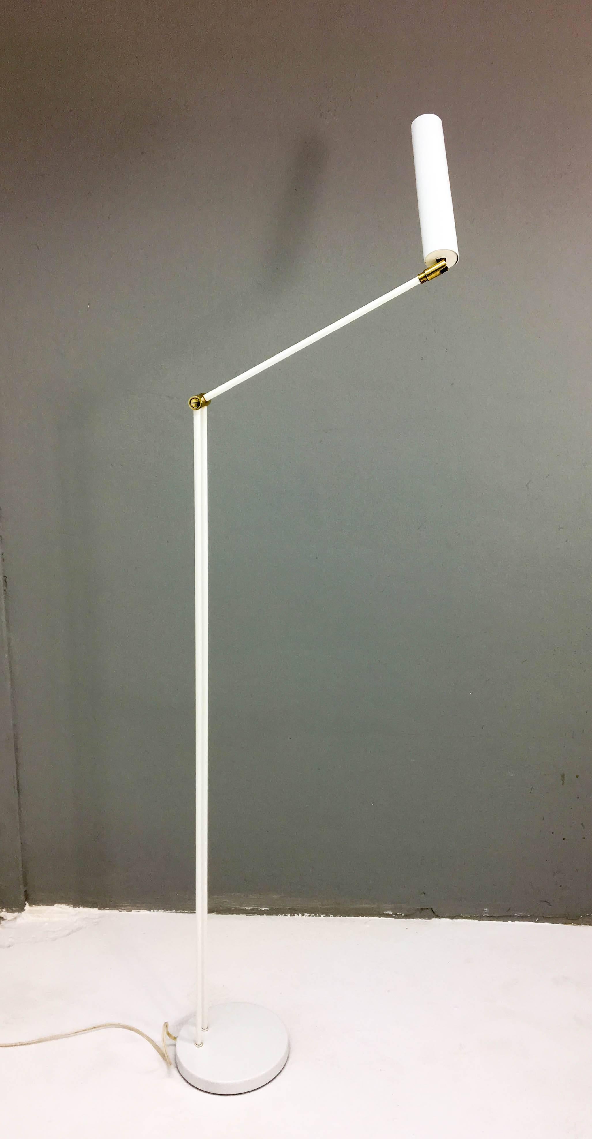 Mid-Century Modern Koch & Lowy OMI Floor Lamp, 1970s For Sale