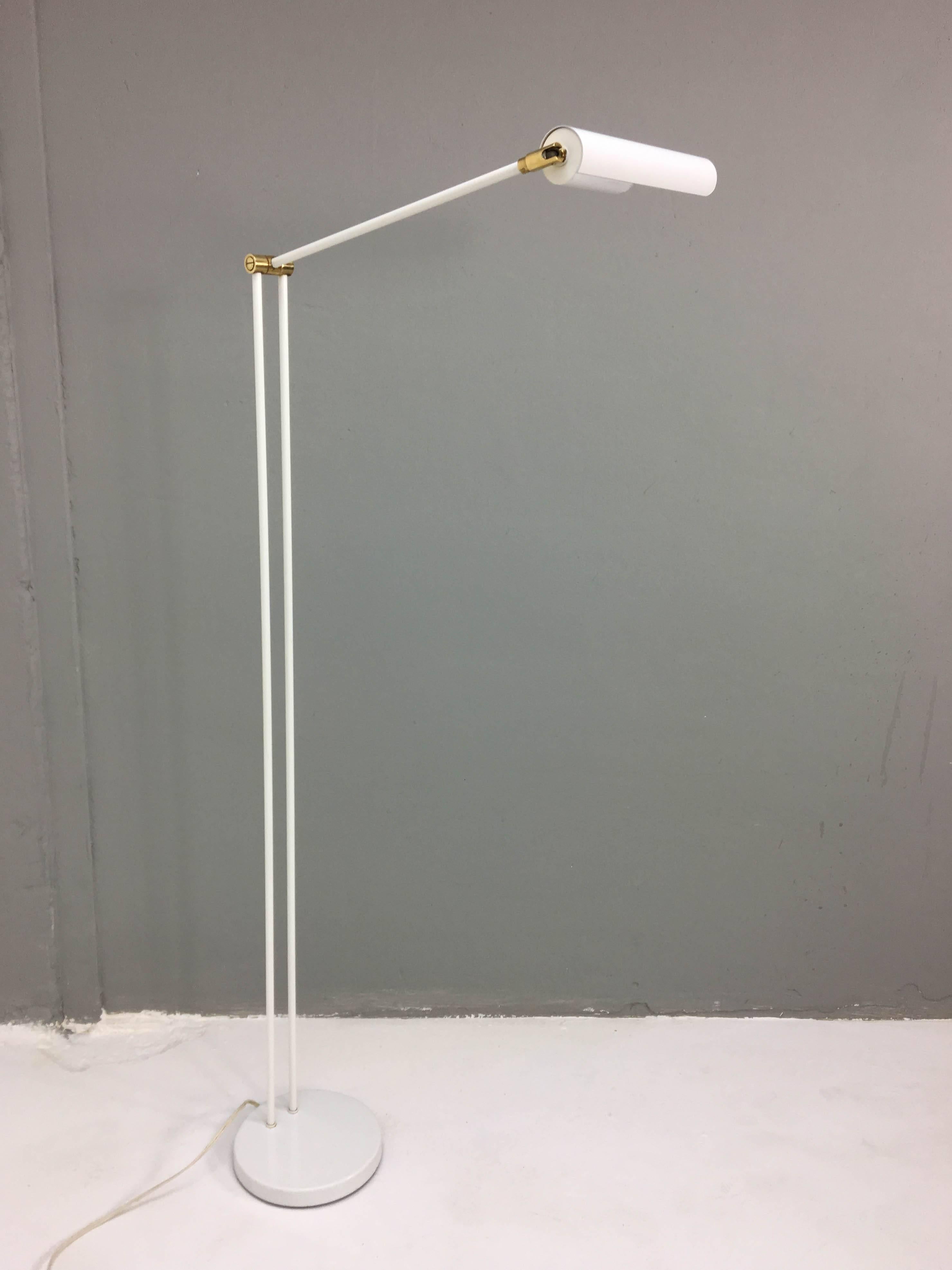 Koch & Lowy OMI Floor Lamp, 1970s In Good Condition For Sale In Den Haag, NL