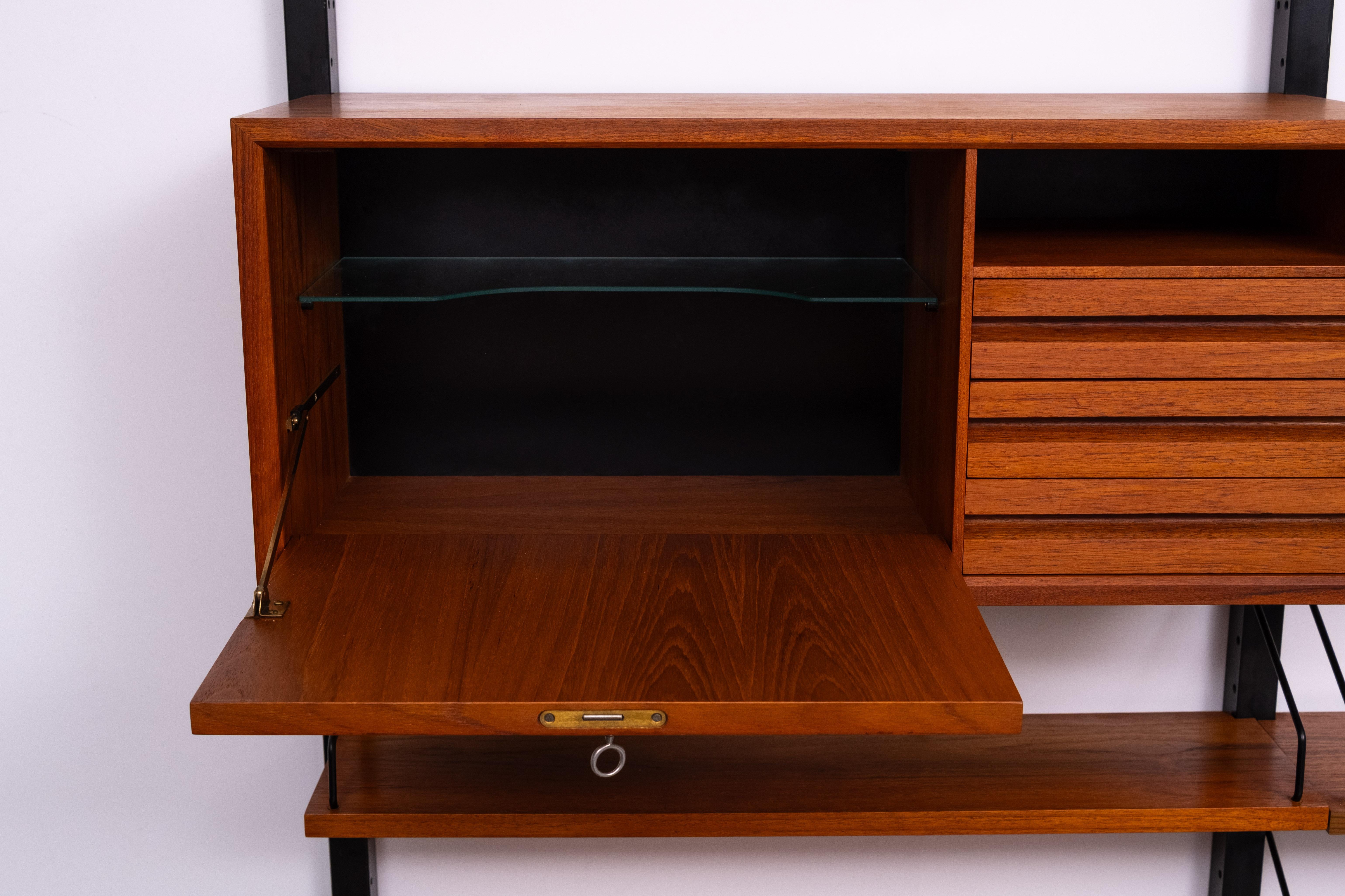 Stupendo free standing  Royal System Poul Cadovius   Anni '50 Danimarca in vendita 1