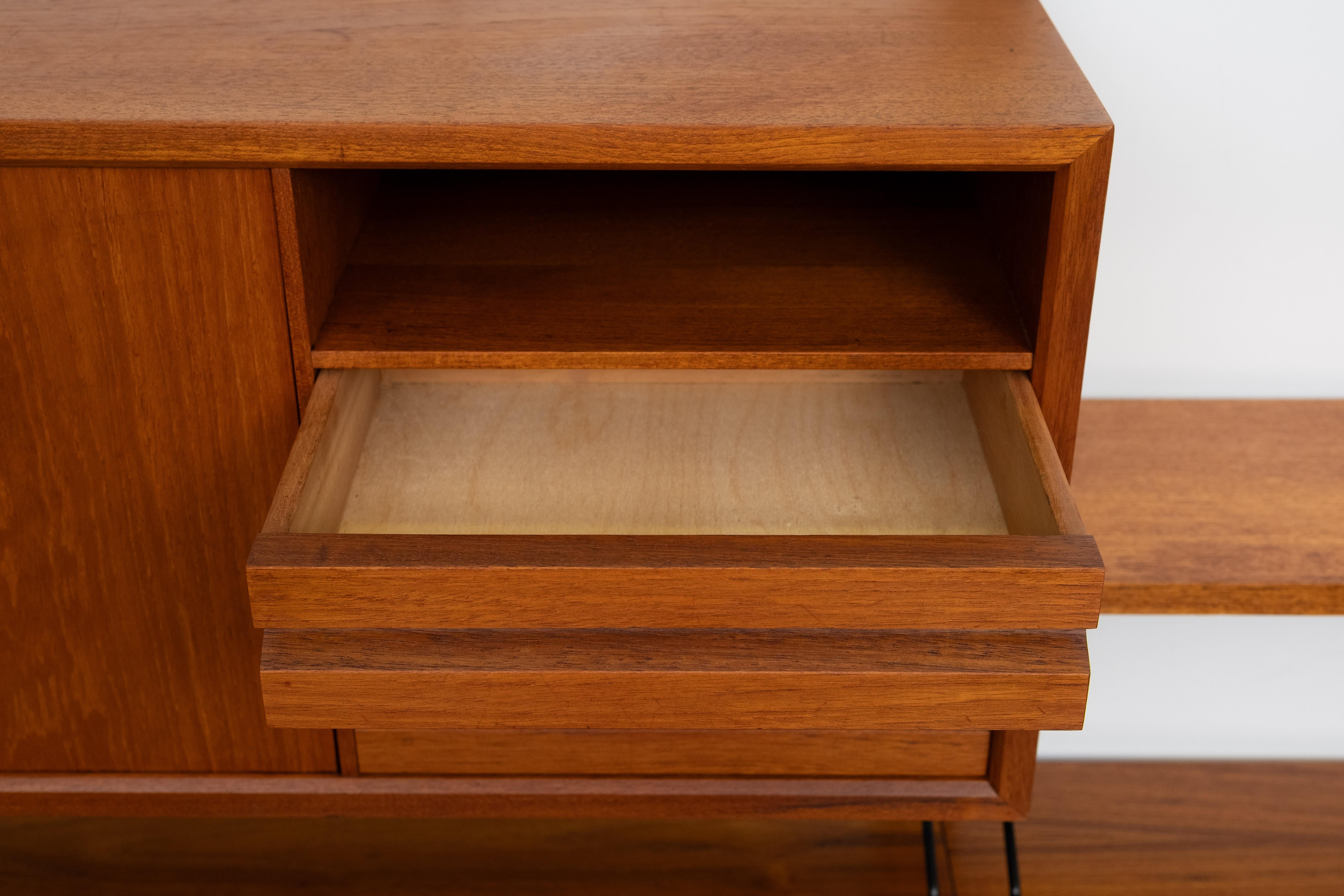 Stupendo free standing  Royal System Poul Cadovius   Anni '50 Danimarca in vendita 3