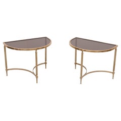 Paire de tables demi-lune en laiton Maison Jansen, France, années 1970