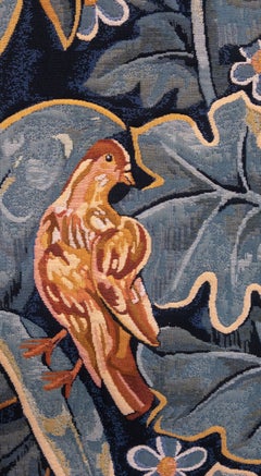 Der Wandteppich „The Forest Woven“, entworfen von William Morris. 1960er Jahre