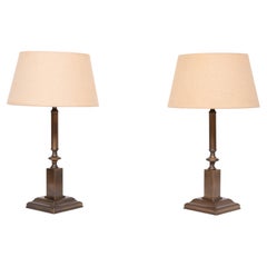 Klassische Herda-Tischlampen in Bronzefarbe mit Lampenschirmen – 1970er Jahre