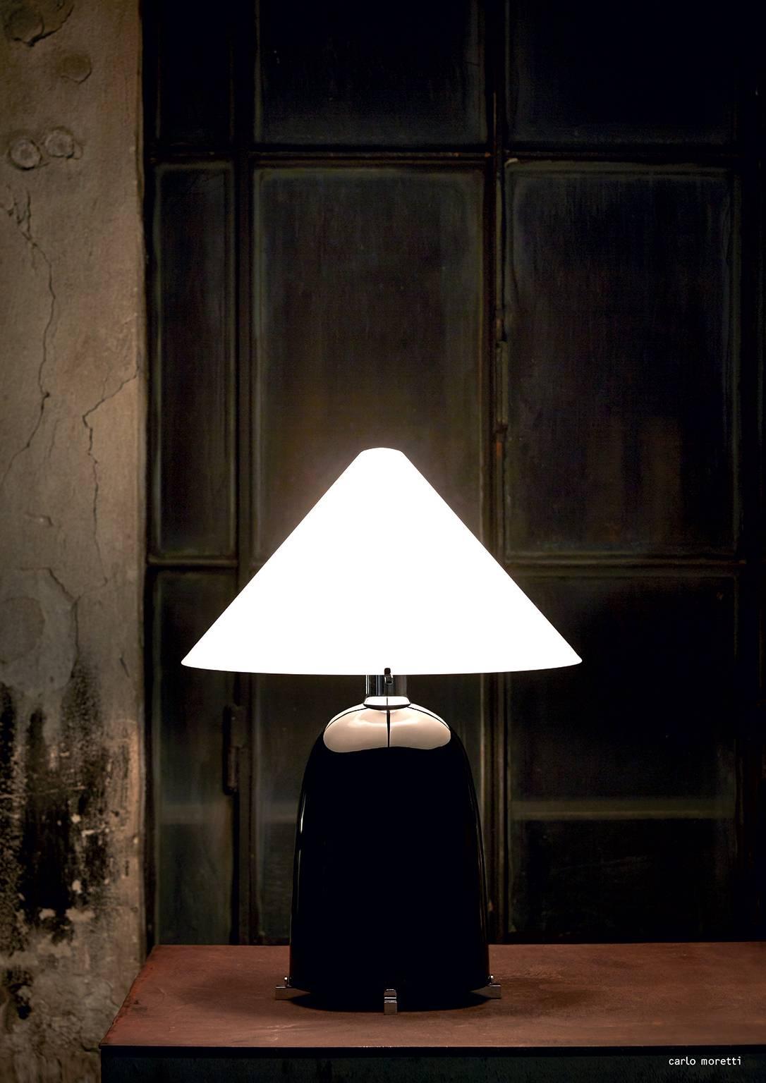 Moderne Lampe de bureau ovale contemporaine Carlo Moretti en verre de Murano noir soufflé à la bouche en vente